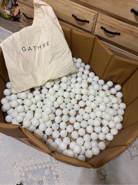 Kids Ball Pit with White Play Balls - Tan